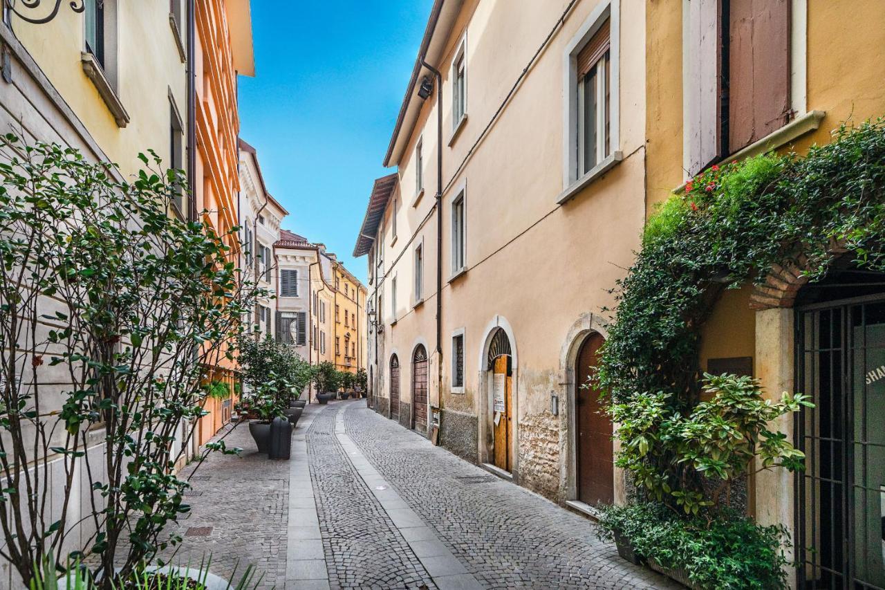 Il Lago Apartments By Wonderful Italy Salò Zewnętrze zdjęcie